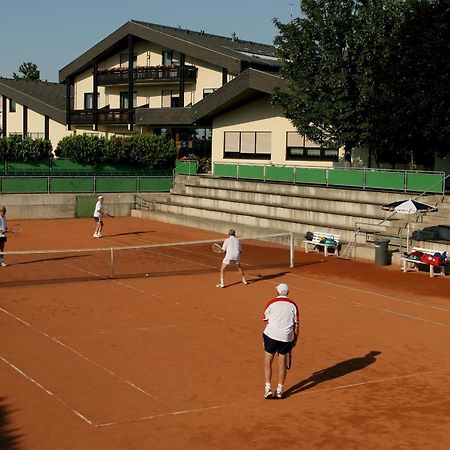 Tennis- Und Freizeitzentrum Neudoerfl Neudorfl Exterior photo